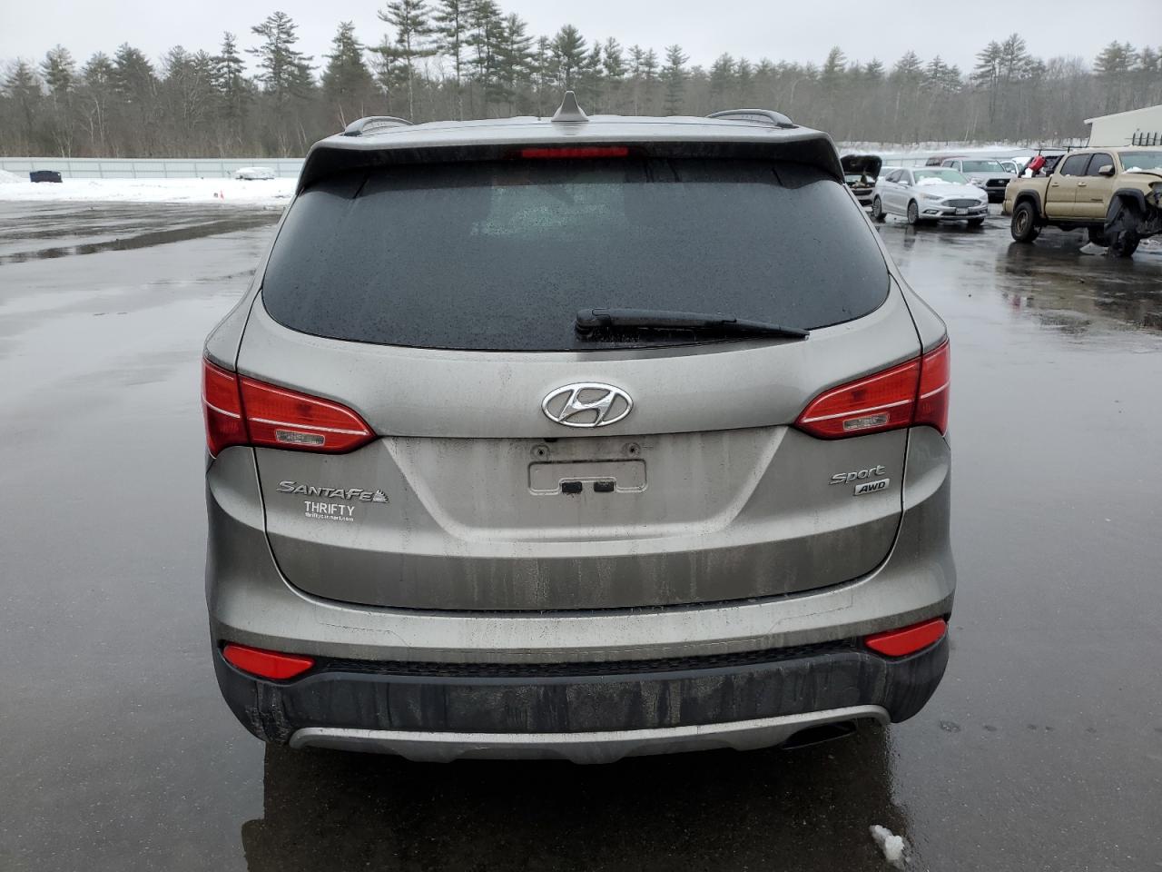 2014 Hyundai Santa Fe Sport vin: 5XYZUDLB4EG167916