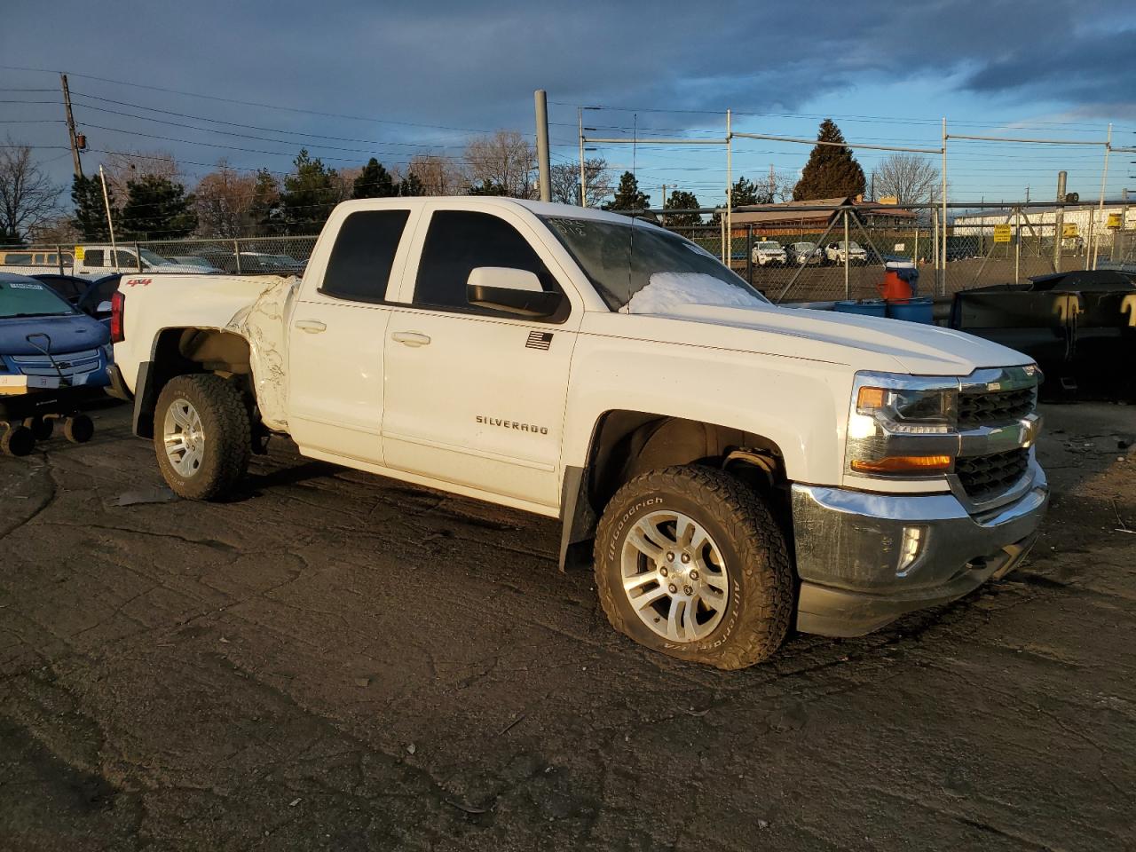 2016 Chevrolet Silverado K1500 Lt vin: 1GCVKREC8GZ352840