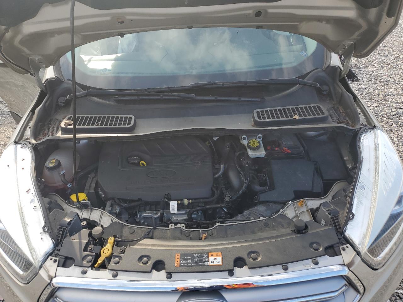 1FMCU0JD1HUD75592 FORD ESCAPE 2017