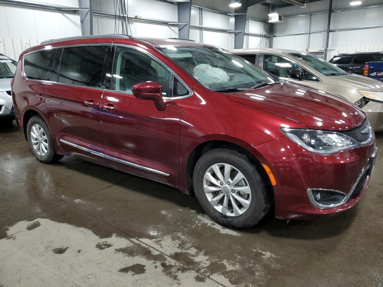 2017 Chrysler Pacifica Touring L vin: 2C4RC1BG9HR665785