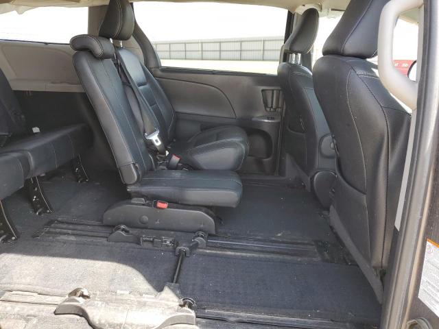 2016 TOYOTA SIENNA SE 5TDXK3DC0GS724180