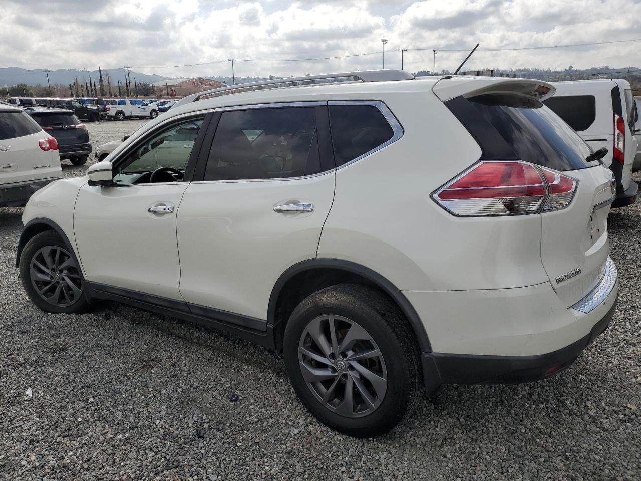 5N1AT2MT7GC782619 2016 Nissan Rogue S