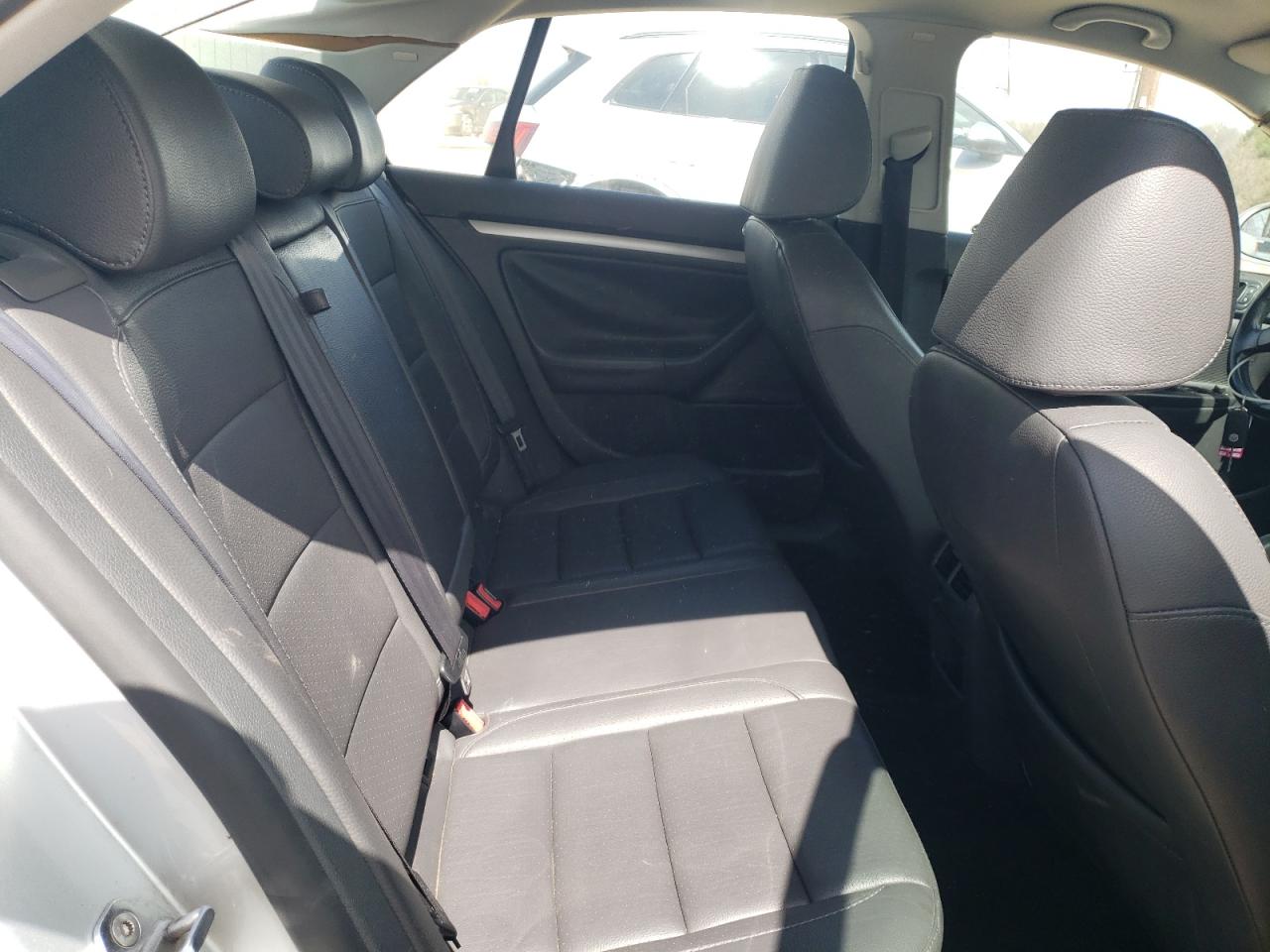 3VWRA71K79M037549 2009 Volkswagen Jetta Wolfsburg