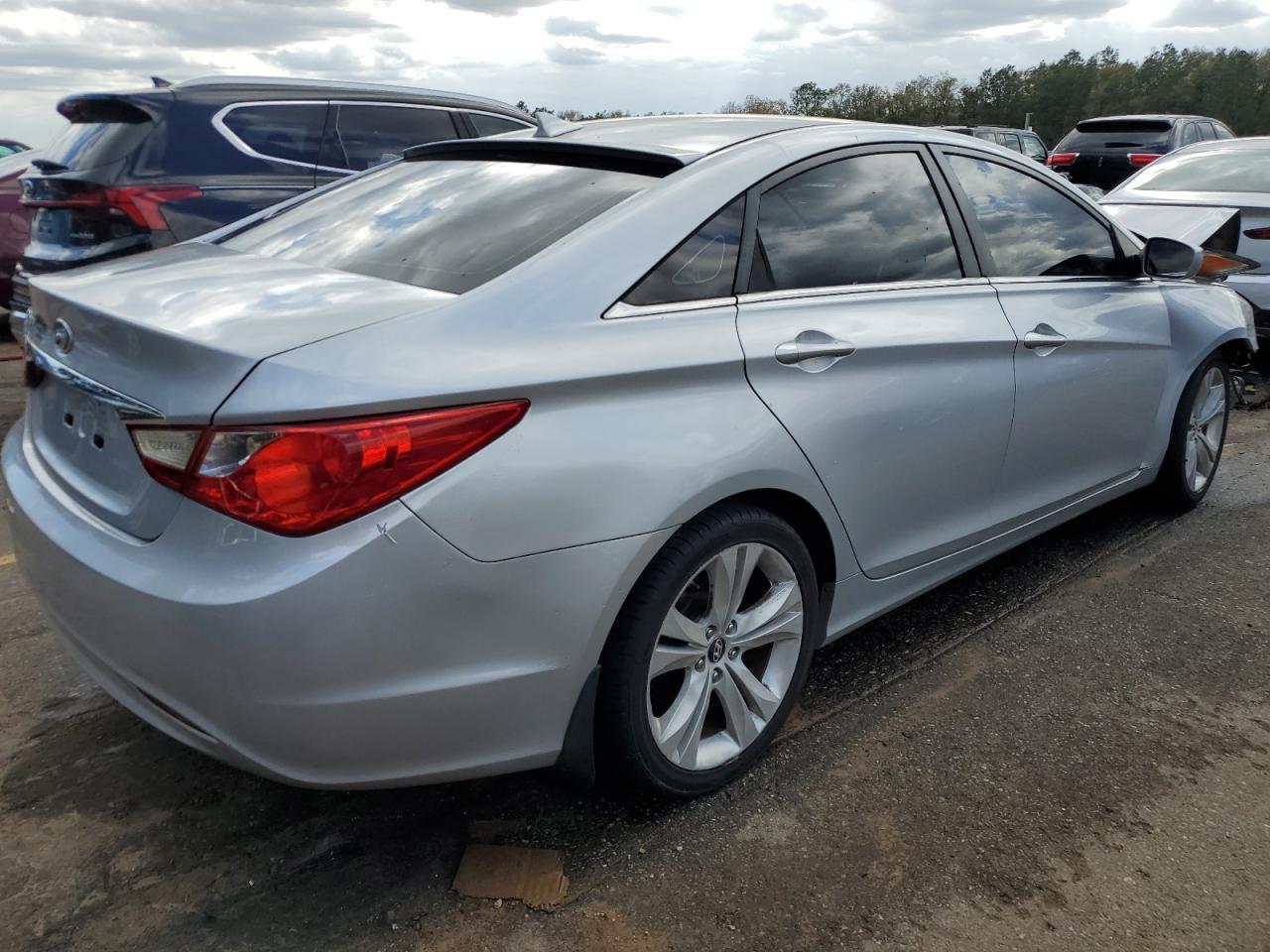 Lot #2535865788 2012 HYUNDAI SONATA GLS