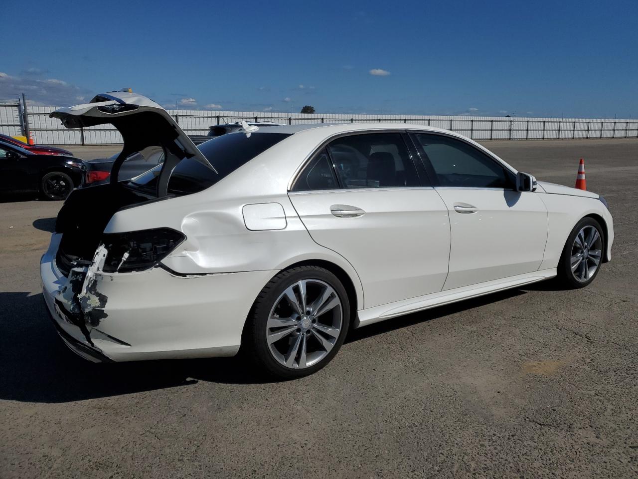 WDDHF5KB9EA990683 2014 Mercedes-Benz E 350