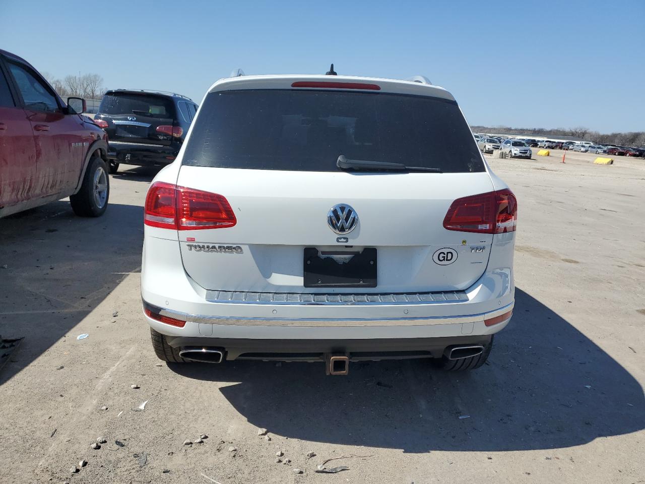 2016 Volkswagen Touareg Tdi vin: WVGEP9BP5GD001983