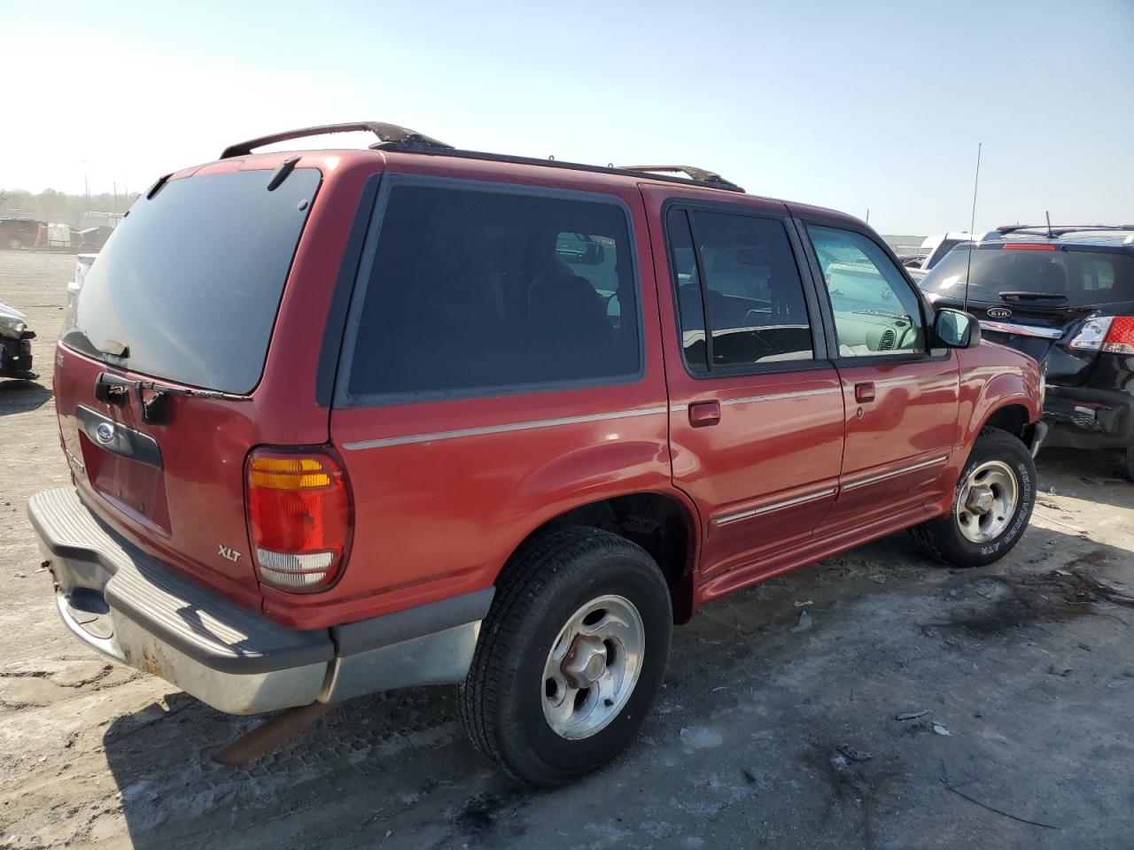 1FMZU34E2WUA22291 1998 Ford Explorer