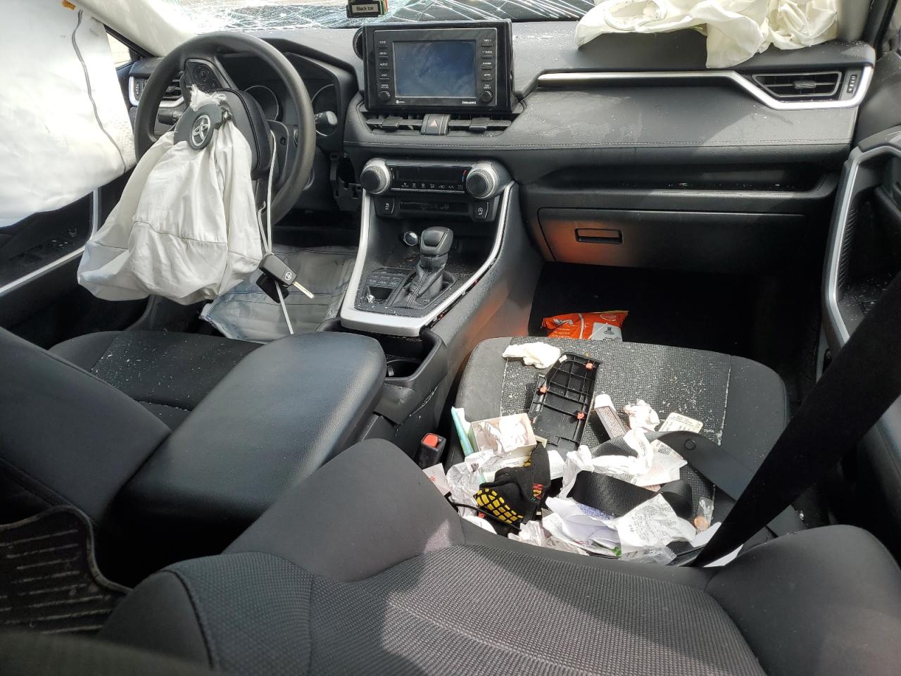 2T3G1RFVXMC168864 TOYOTA RAV4 2021