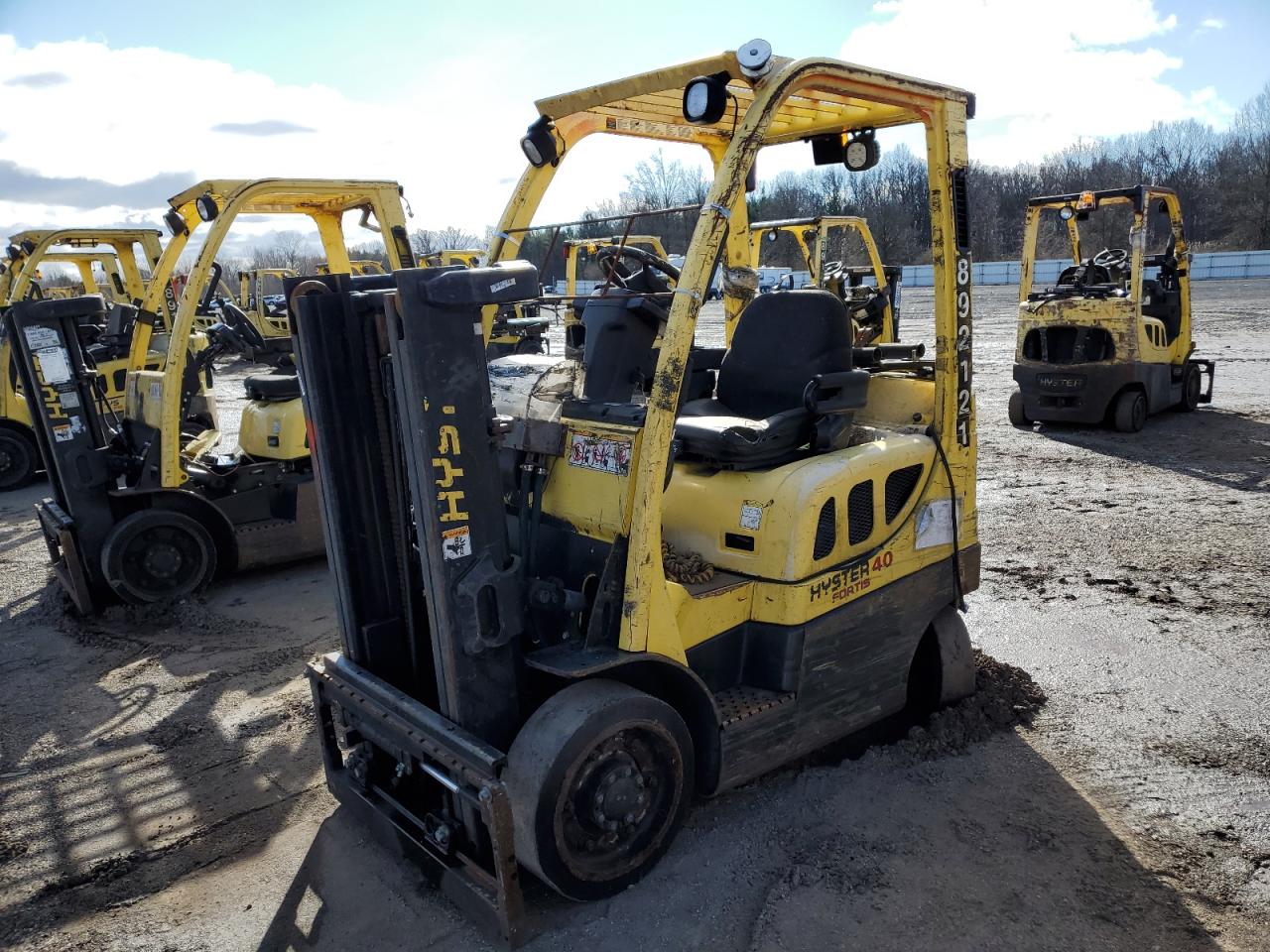 Lot #3242791981 2010 HYST FORKLIFT