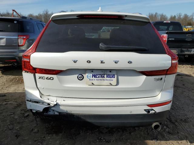 2018 VOLVO XC60 T5 MO YV4102RK4J1041339