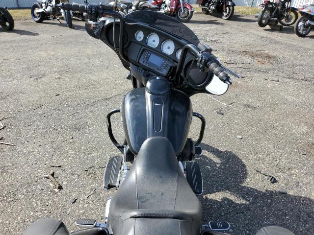 2015 HARLEY-DAVIDSON FLHX STREE - 1HD1KBM16FB701862