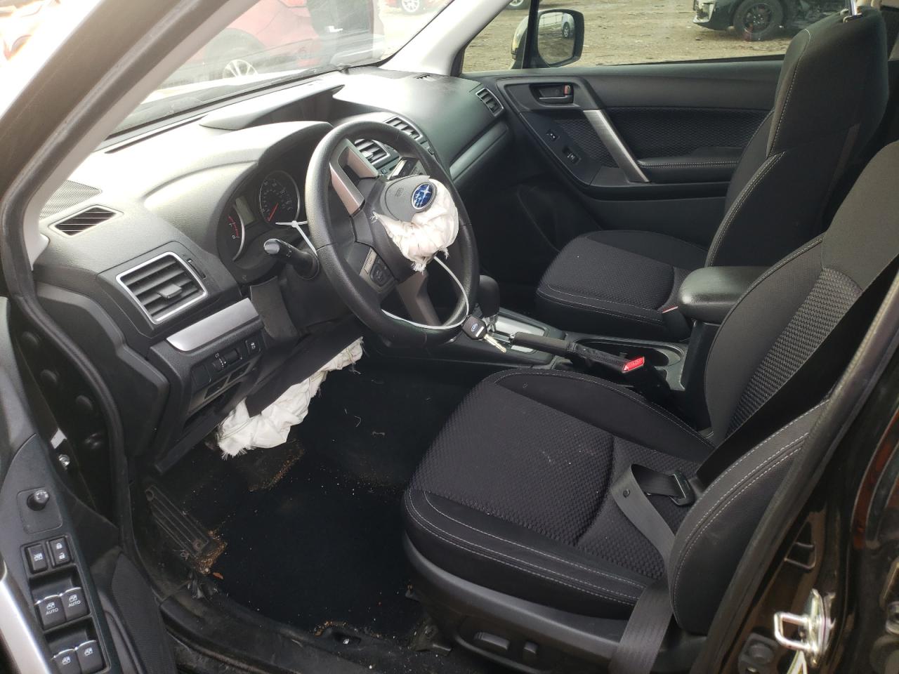 JF2SJAEC1JH532425 2018 Subaru Forester 2.5I Premium