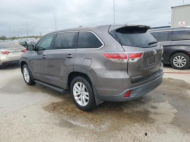 VIN 5TDZARFH5FS015038 2015 Toyota Highlander, LE no.2