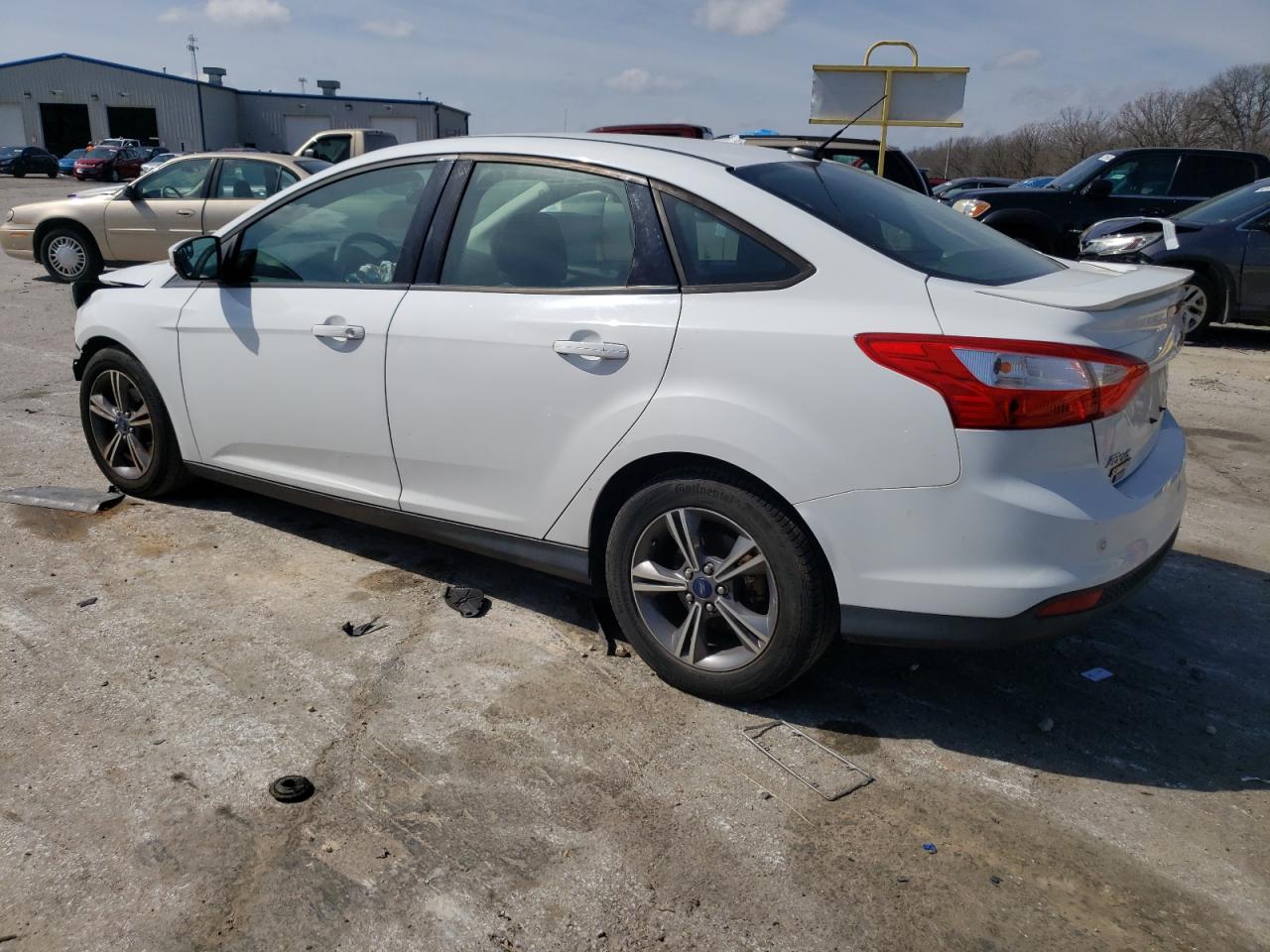 2014 Ford Focus Se vin: 1FADP3F28EL451759