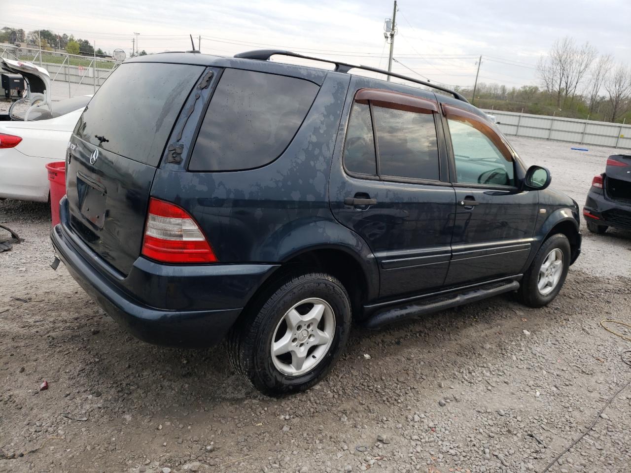 4JGAB54E91A260356 2001 Mercedes-Benz Ml 320