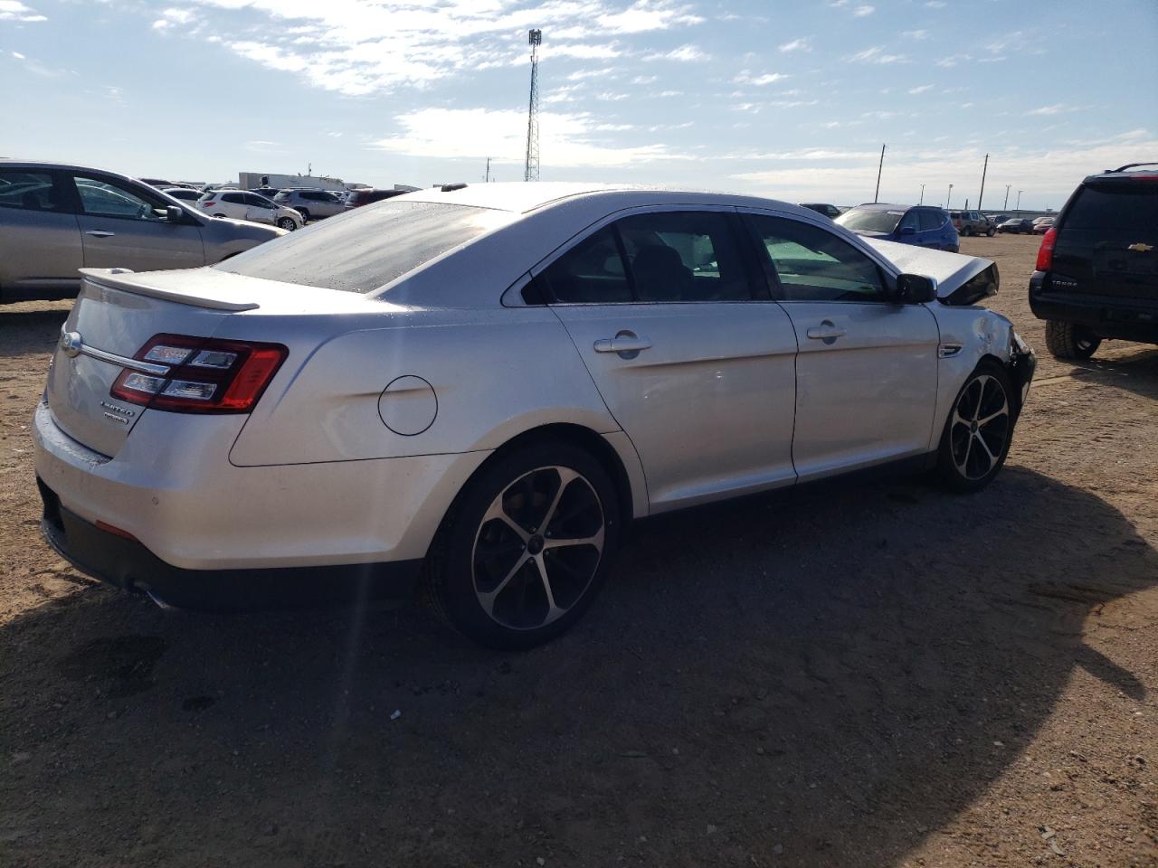 1FAHP2F86FG138817 2015 Ford Taurus Limited