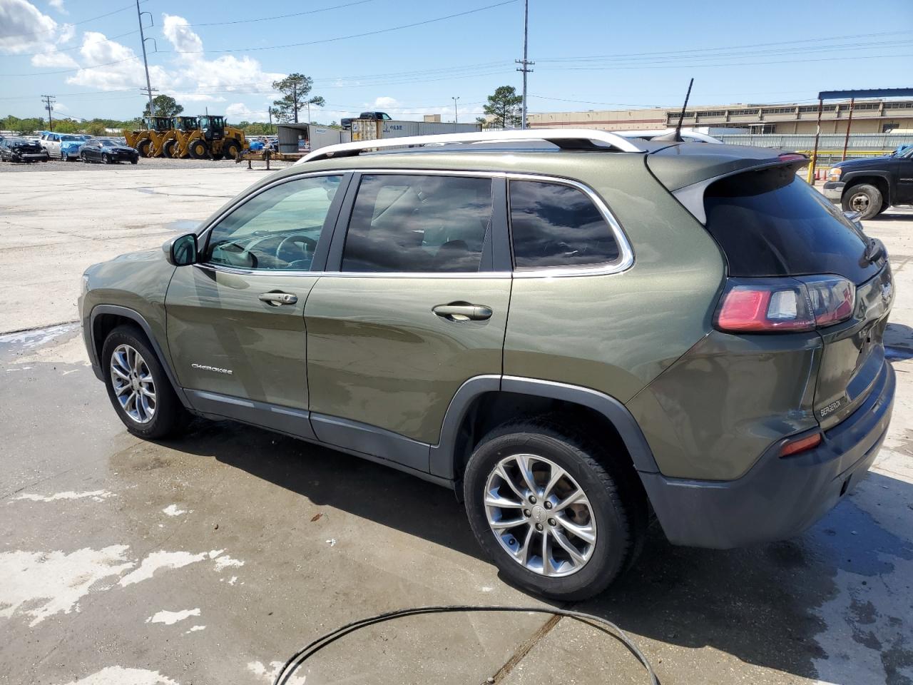 1C4PJLLB0KD223063 2019 Jeep Cherokee Latitude Plus