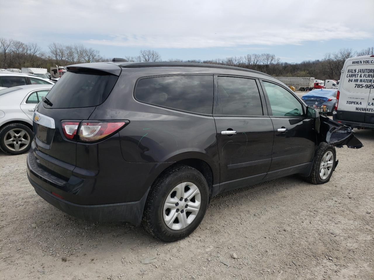 1GNKRFED0HJ202105 2017 Chevrolet Traverse Ls