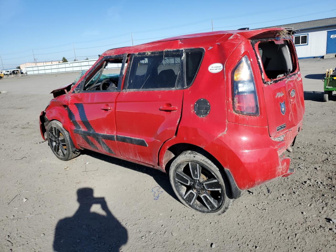 KNDJT2A22B7291831 2011 Kia Soul +