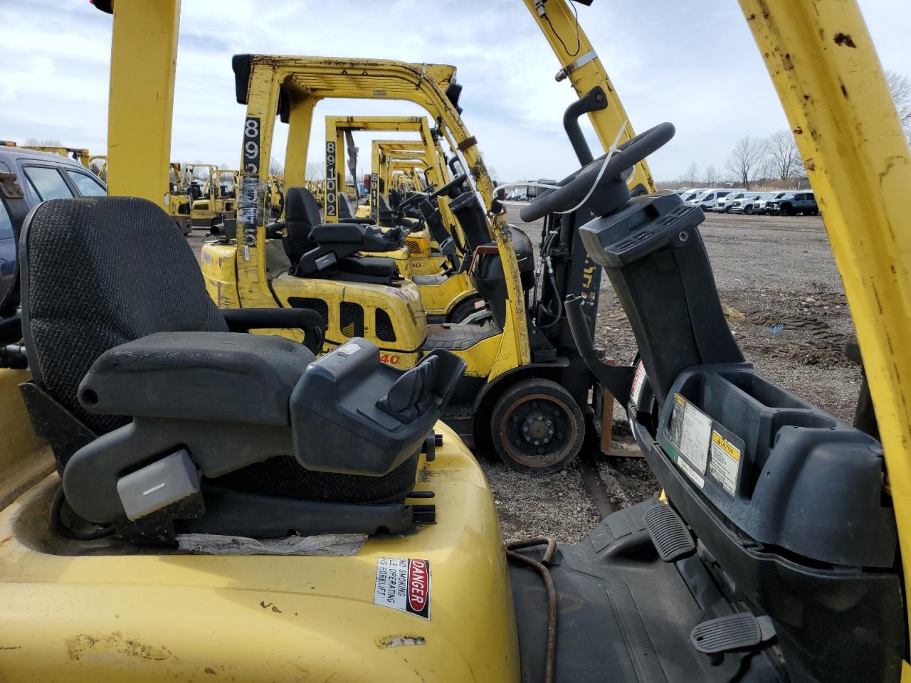 Lot #3242791956 2007 HYST FORKLIFT