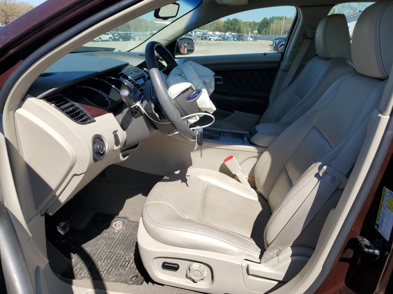 1FAHP2EW0AG148011 2010 Ford Taurus Sel