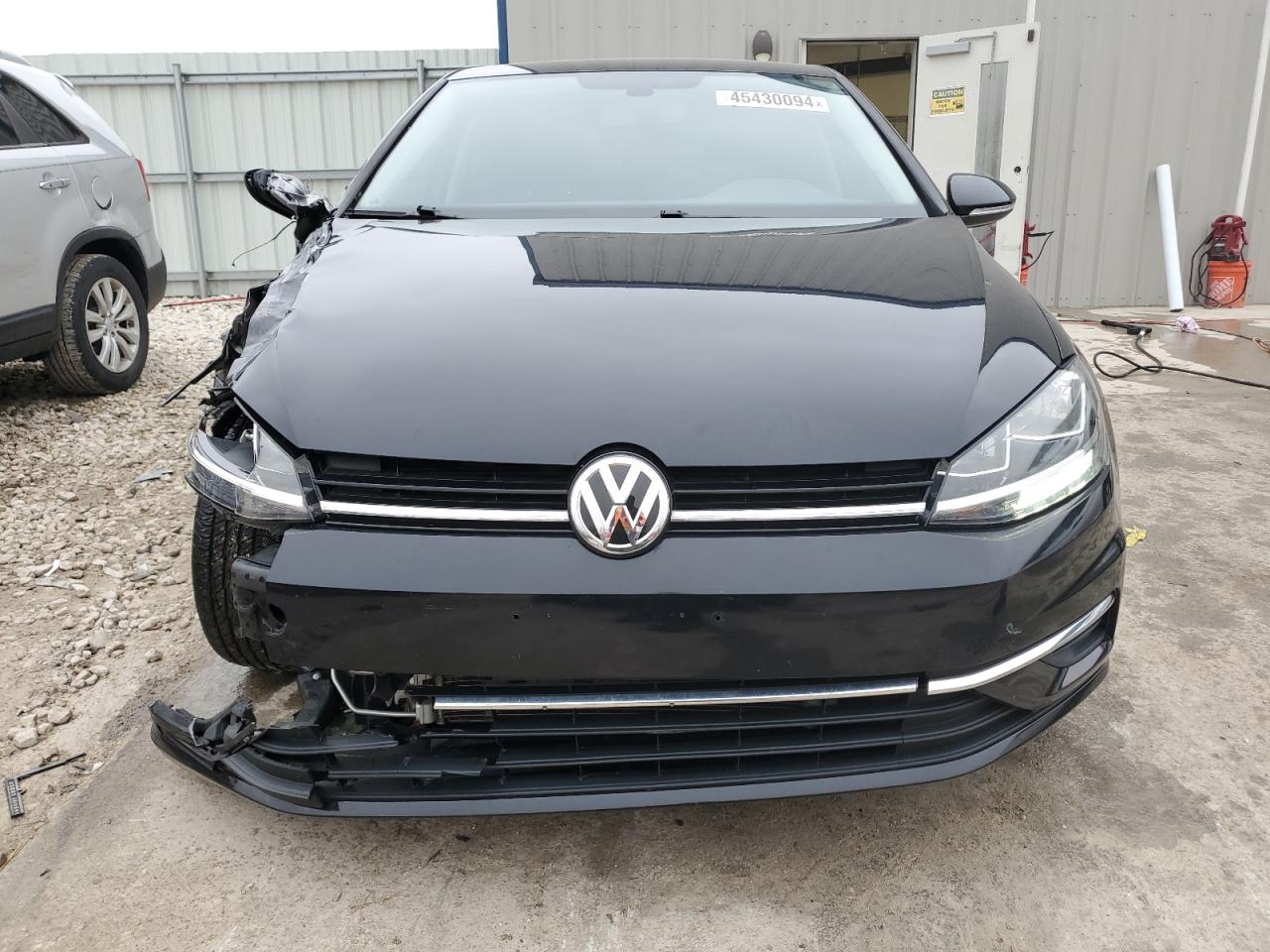 2019 Volkswagen Golf S vin: 3VWG57AU2KM001111