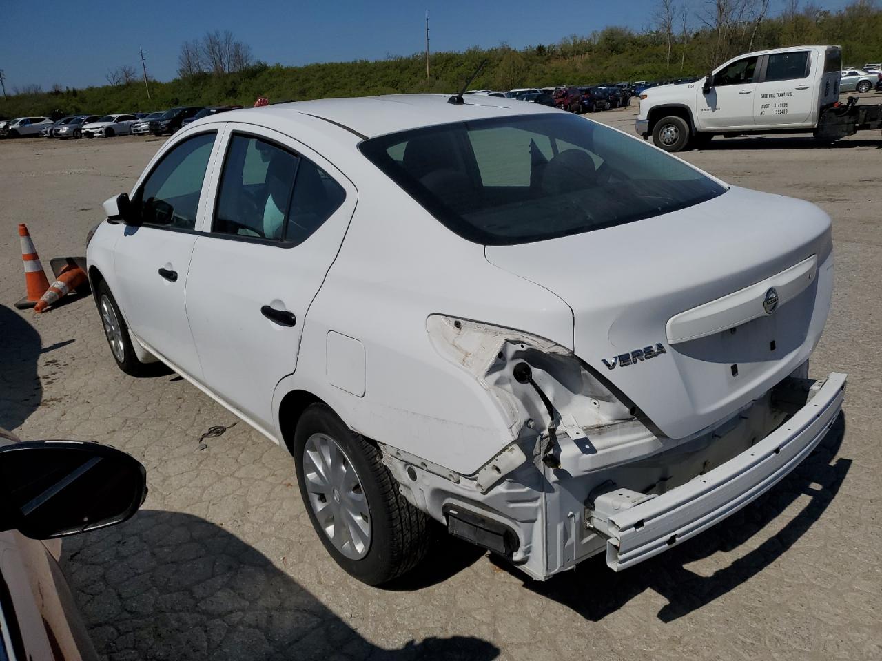 3N1CN7AP4JL865306 2018 Nissan Versa S