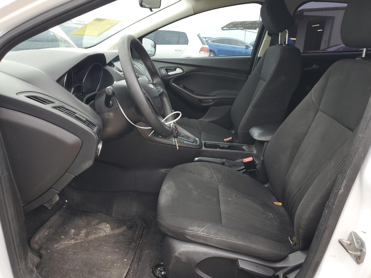 1FADP3M21HL306375 2017 Ford Focus Sel