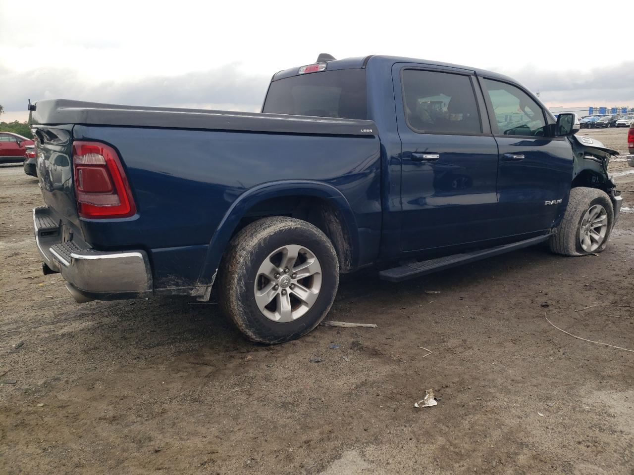 1C6RREJT8KN800965 2019 Ram 1500 Laramie