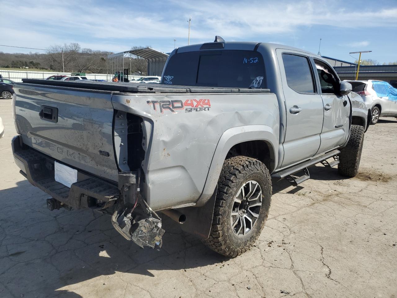 2021 Toyota Tacoma Double Cab vin: 3TMCZ5AN5MM385312