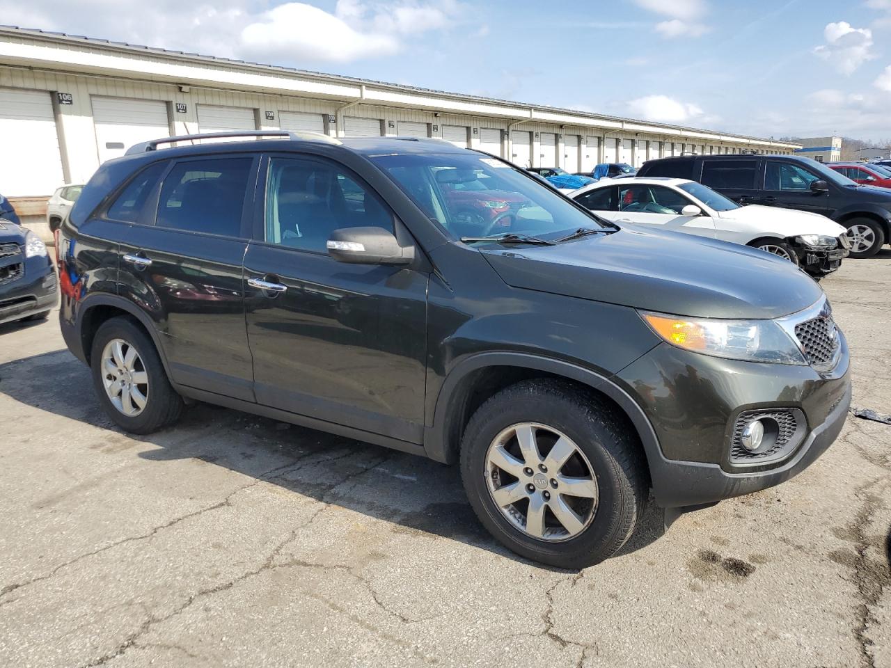 2013 Kia Sorento Lx vin: 5XYKT4A69DG330486