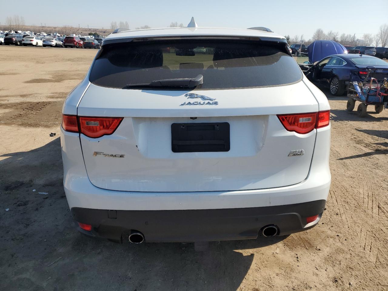 SADCL2BV7HA099029 2017 Jaguar F-Pace R - Sport