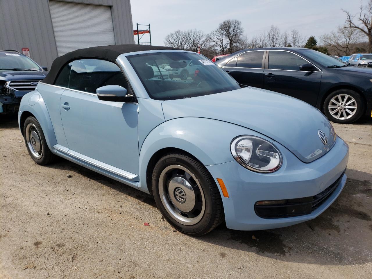 Lot #2463903612 2014 VOLKSWAGEN BEETLE