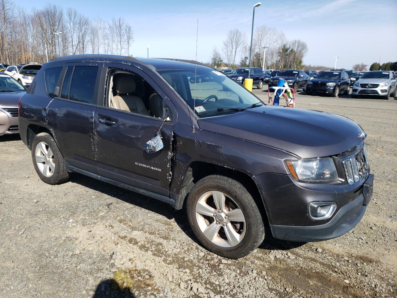 1C4NJDEB6FD394867 2015 Jeep Compass Latitude