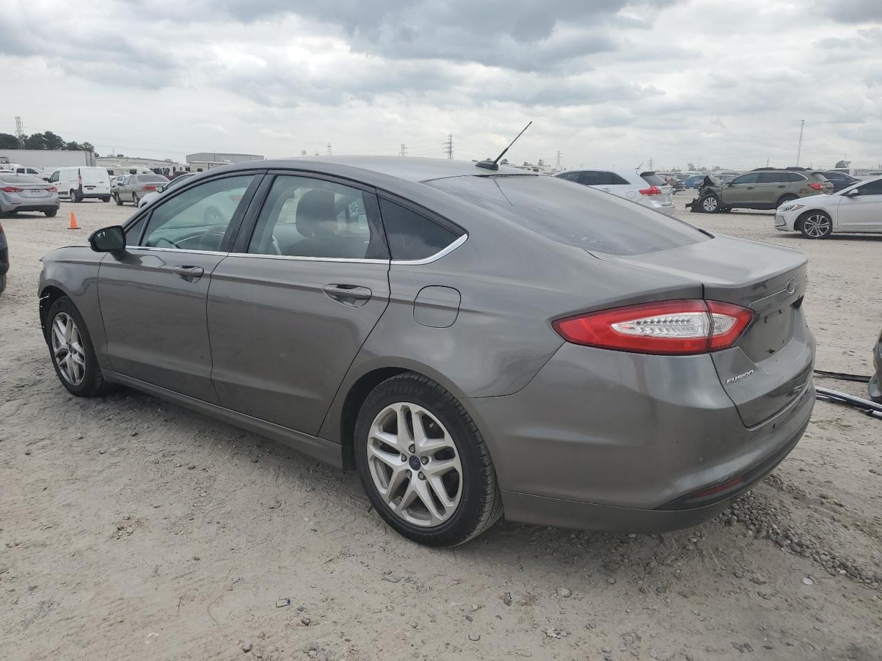 1FA6P0H70E5389438 2014 Ford Fusion Se