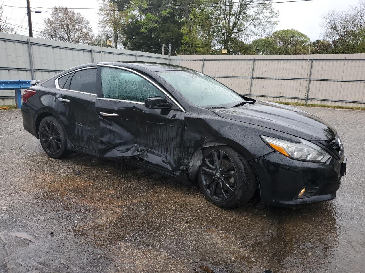 2018 Nissan Altima 2.5 vin: 1N4AL3AP5JC215730