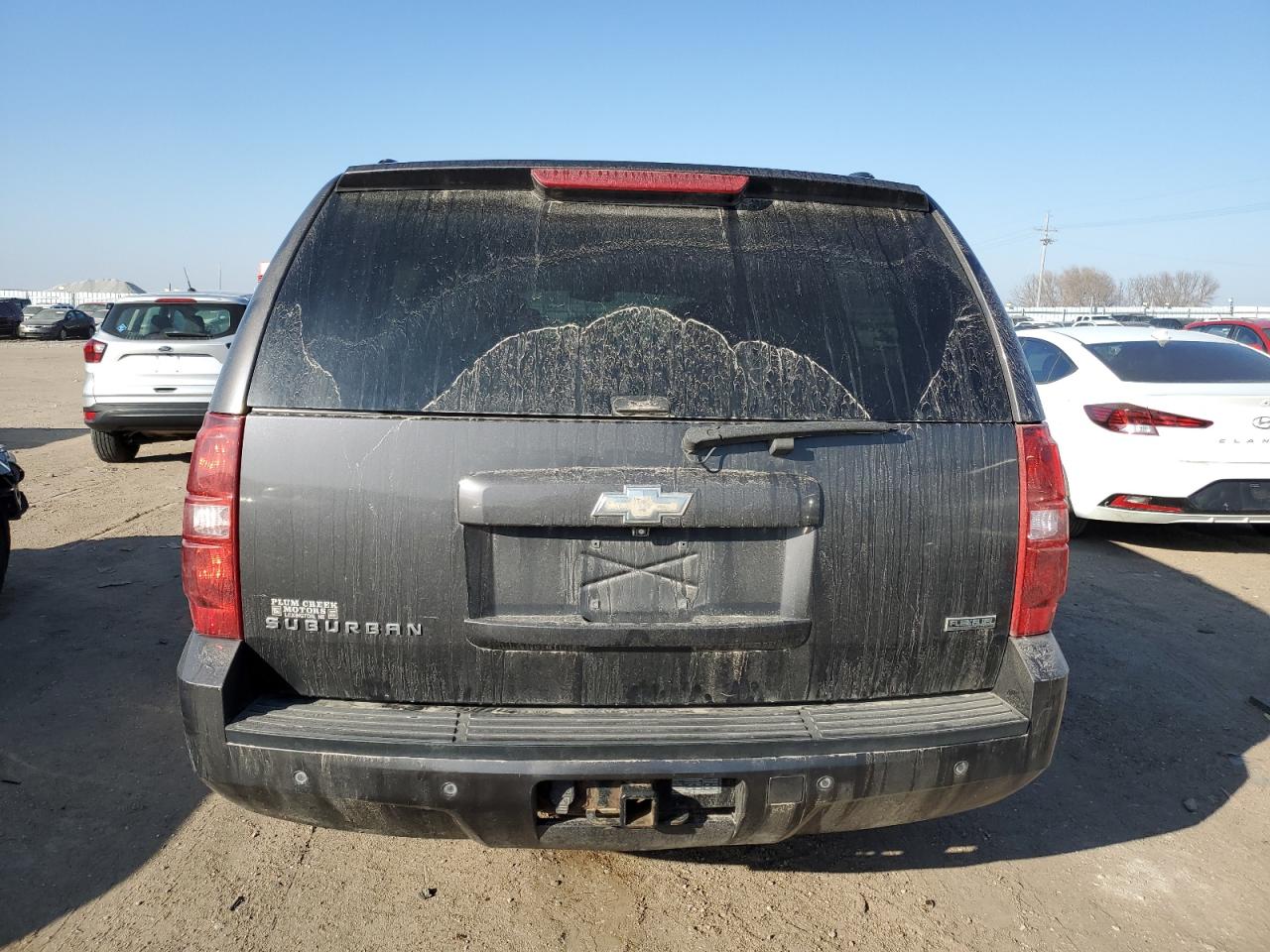 1GNUKJE3XAR253755 2010 Chevrolet Suburban K1500 Lt