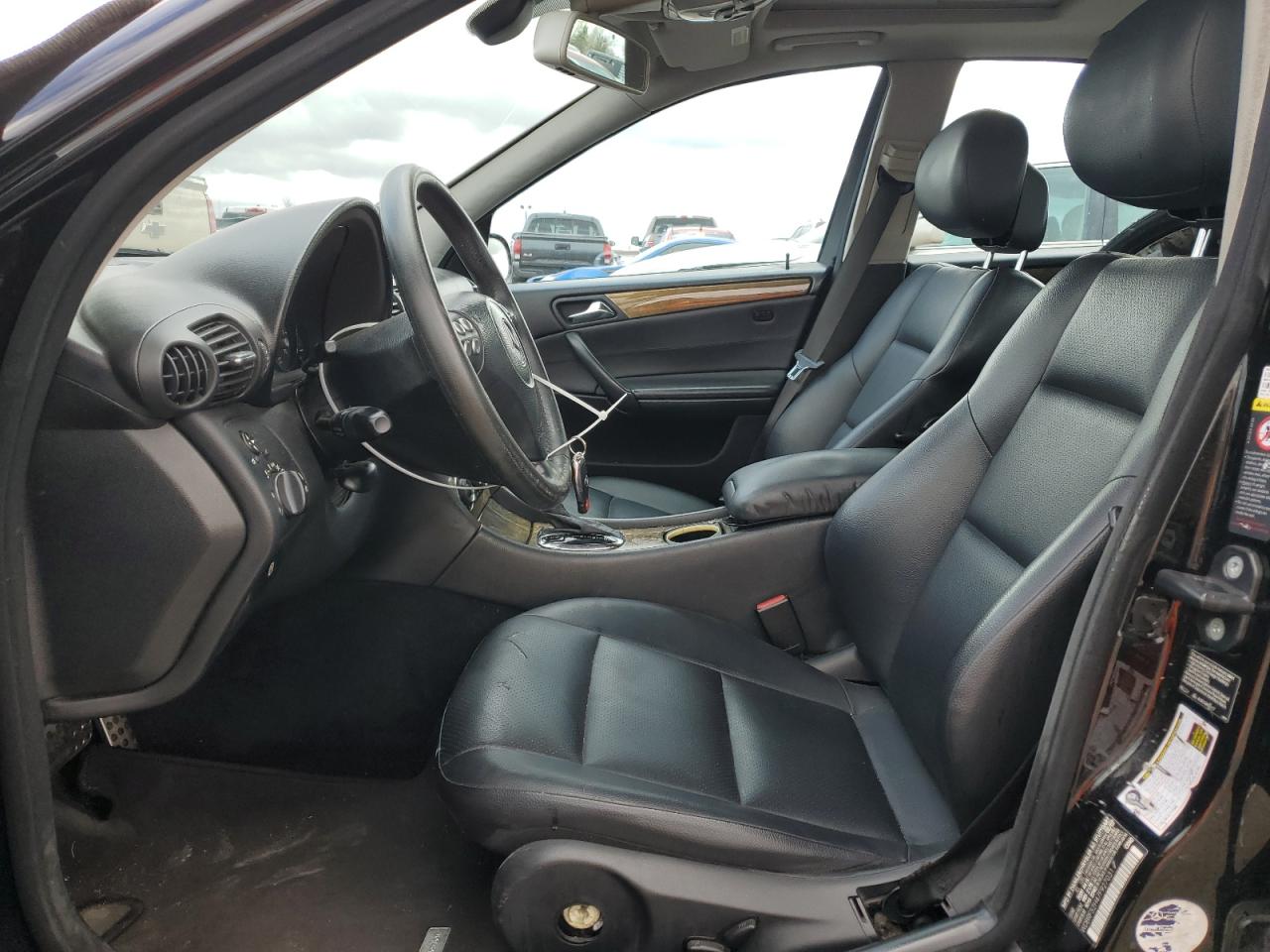 WDBRF52H47F927031 2007 Mercedes-Benz C 230