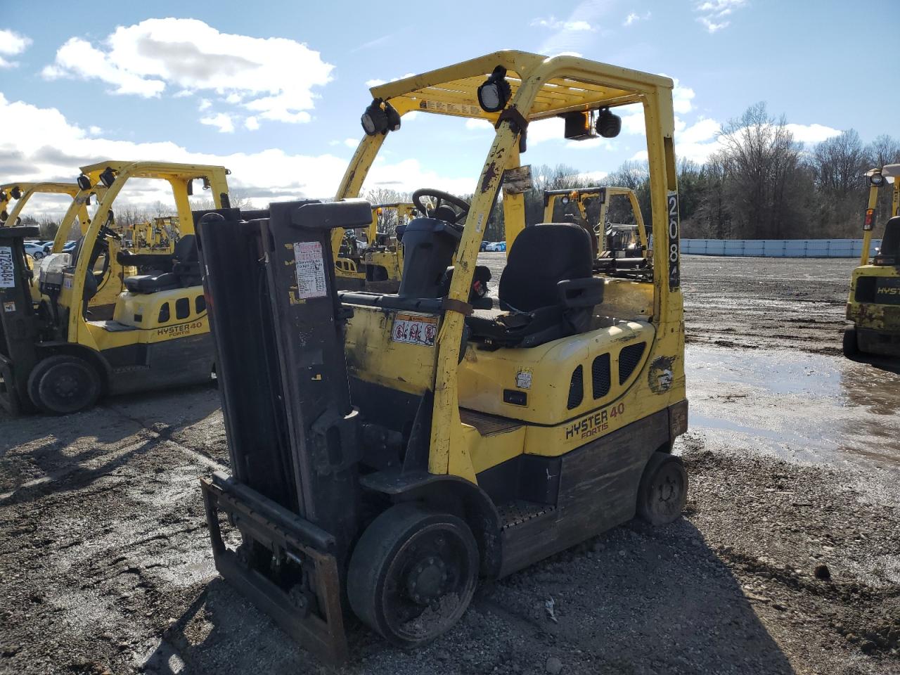 Lot #3242791977 2010 HYST FORKLIFT