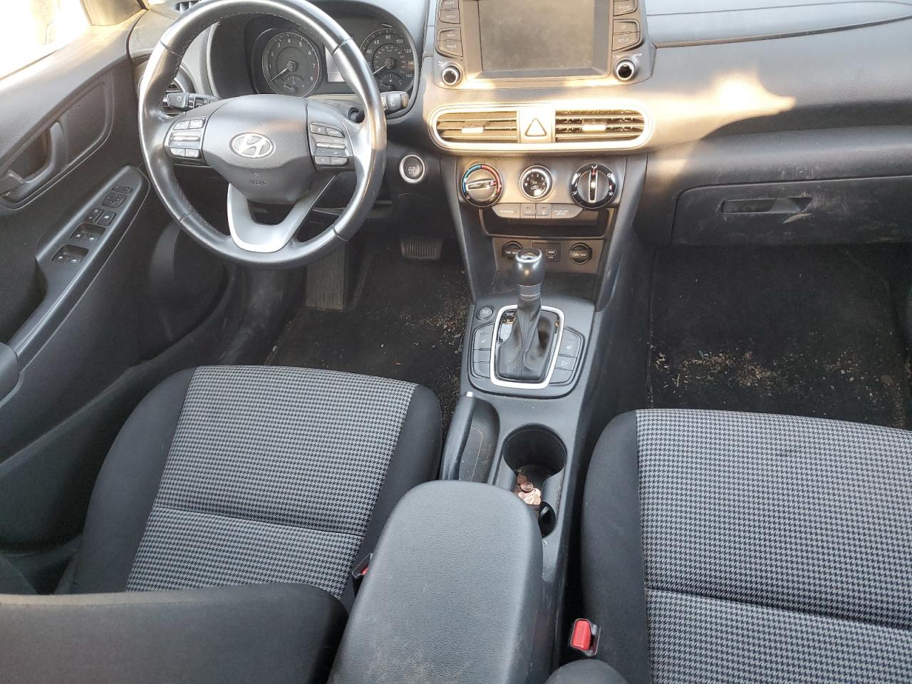 KM8K62AA8JU073763 2018 Hyundai Kona Sel