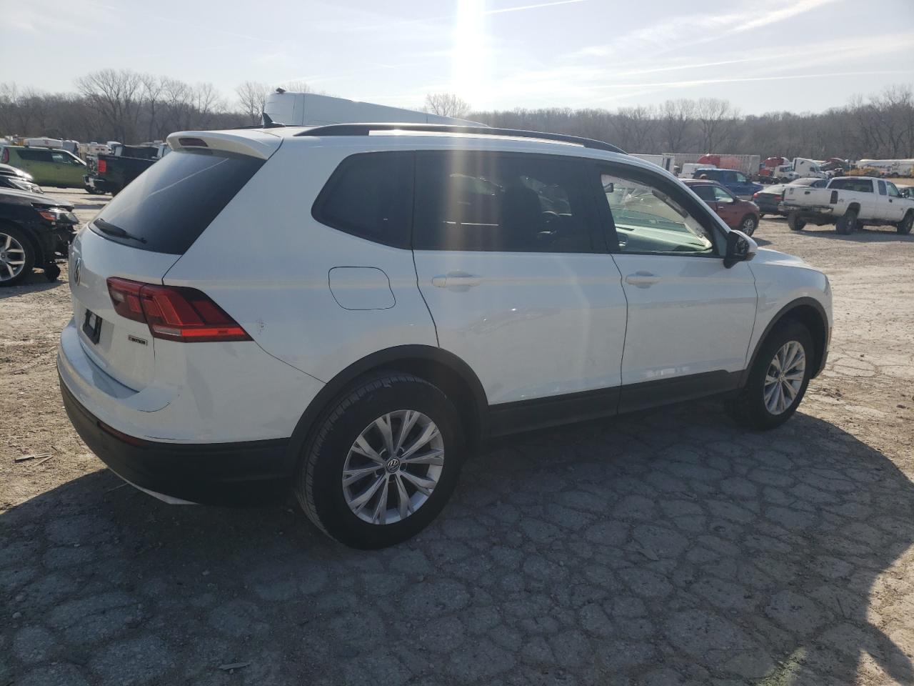 2020 Volkswagen Tiguan S vin: 3VV0B7AX7LM056616