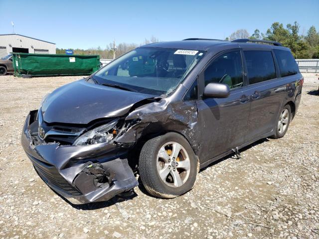 Lot #2503508905 2019 TOYOTA SIENNA LE salvage car