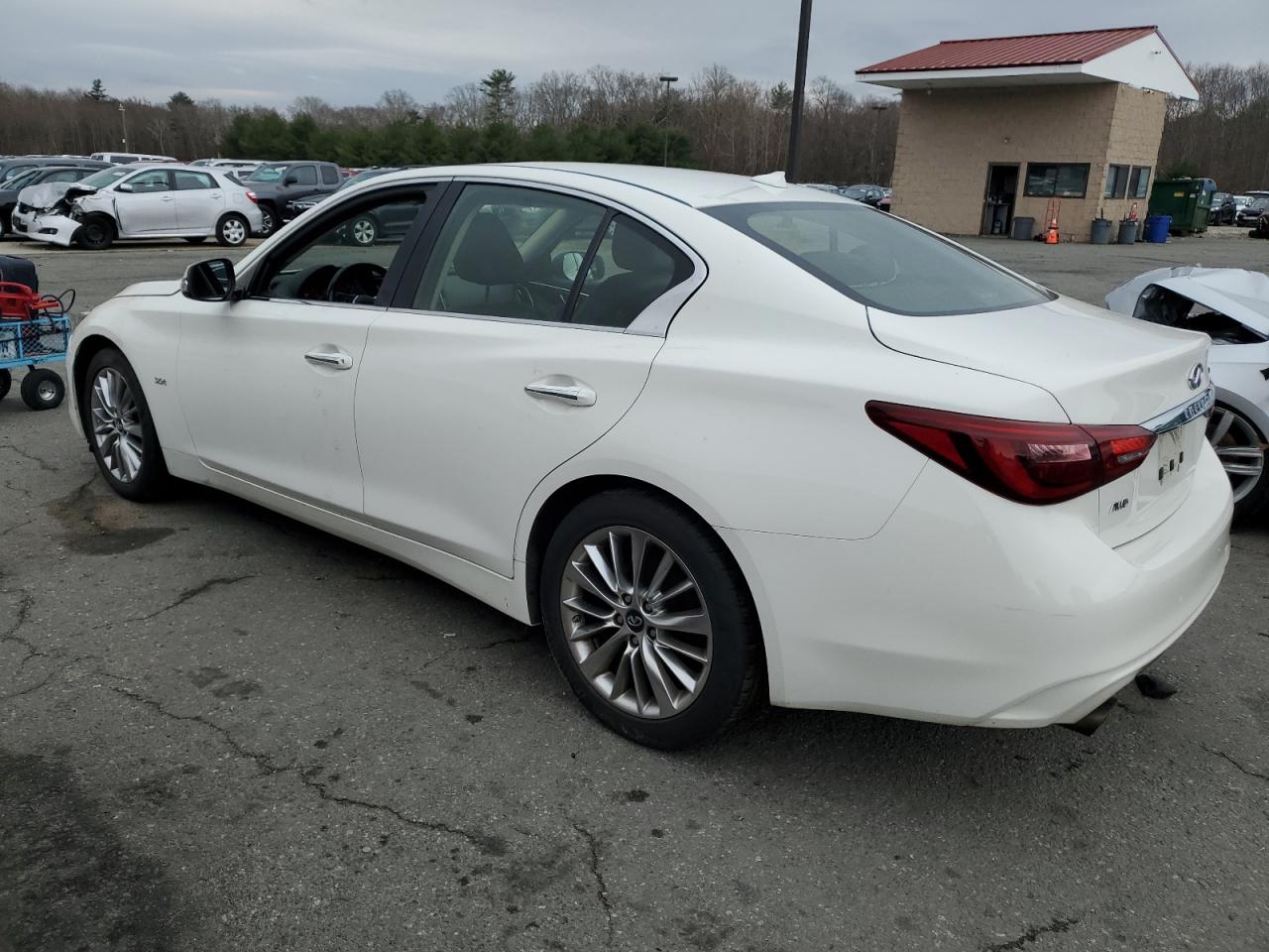 2019 Infiniti Q50 Luxe vin: JN1EV7ARXKM559597