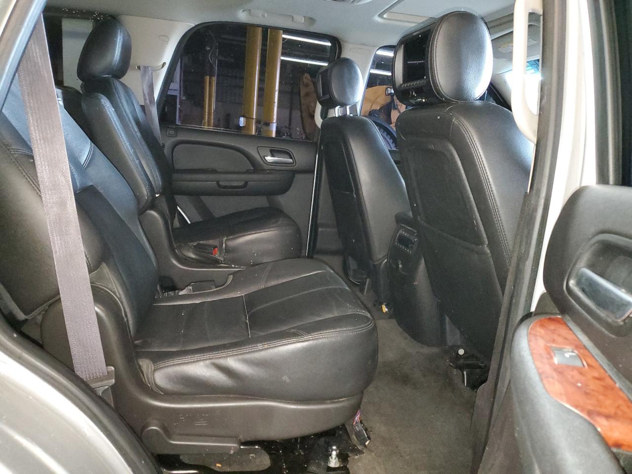 1GNSKBE00DR191239 2013 Chevrolet Tahoe K1500 Lt