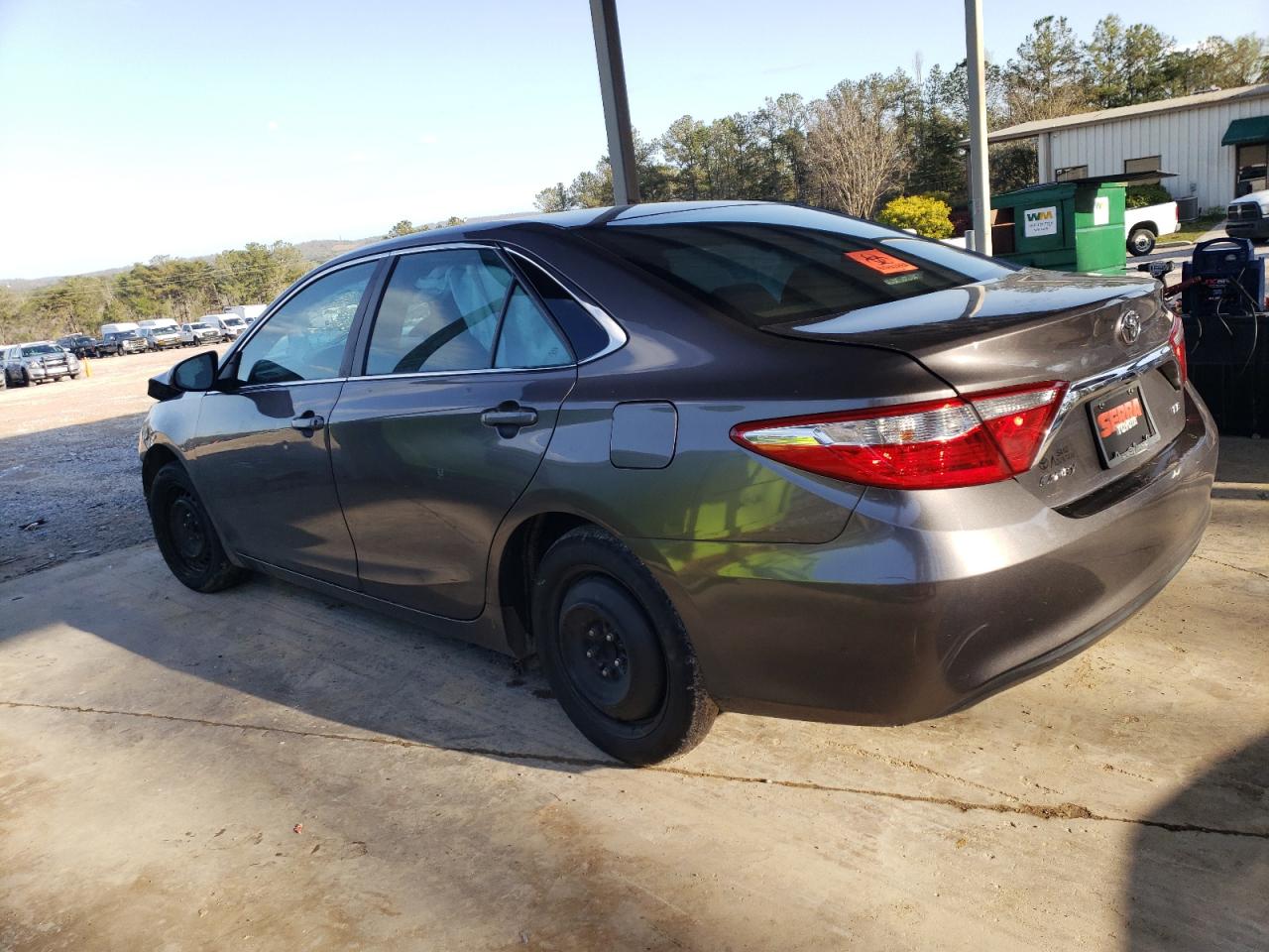 Lot #2517105107 2017 TOYOTA CAMRY LE