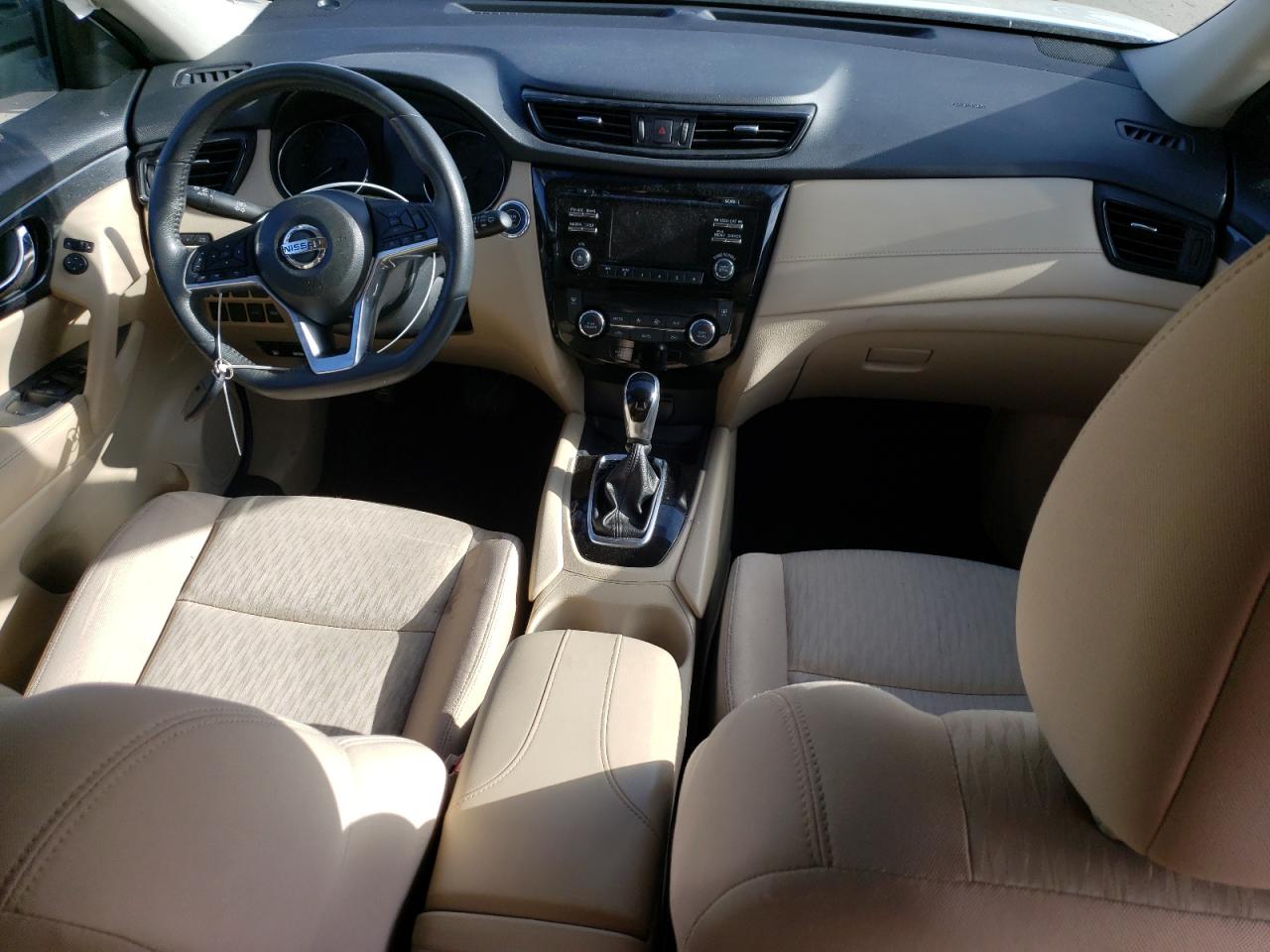 KNMAT2MT8HP502236 NISSAN ROGUE 2017