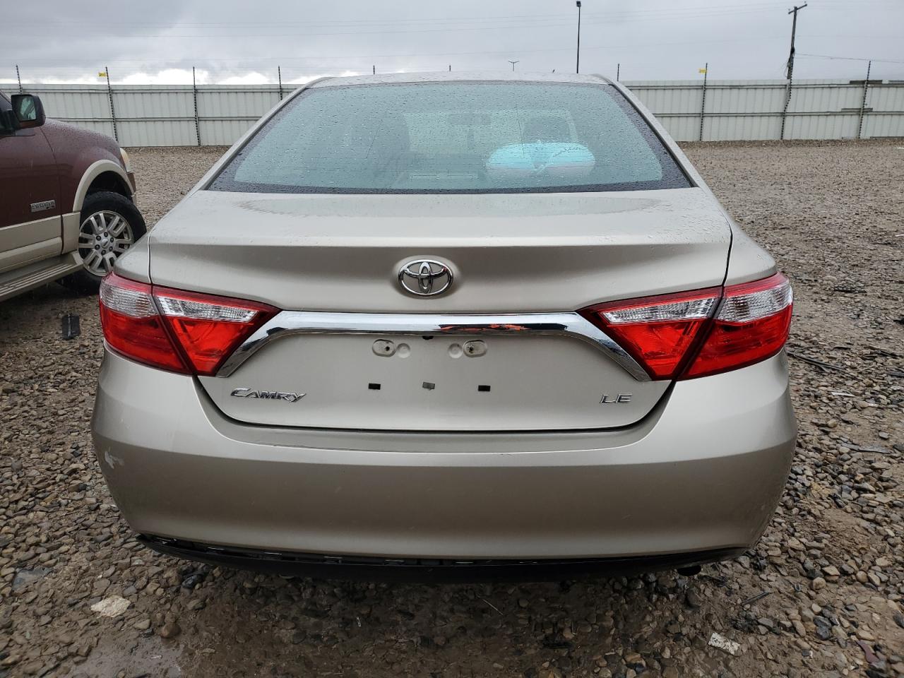 4T4BF1FKXGR580304 2016 Toyota Camry Le