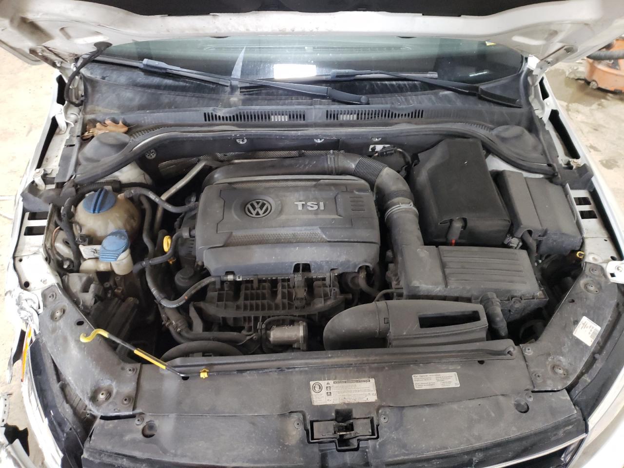 3VWB17AJ5FM427554 2015 Volkswagen Jetta Se