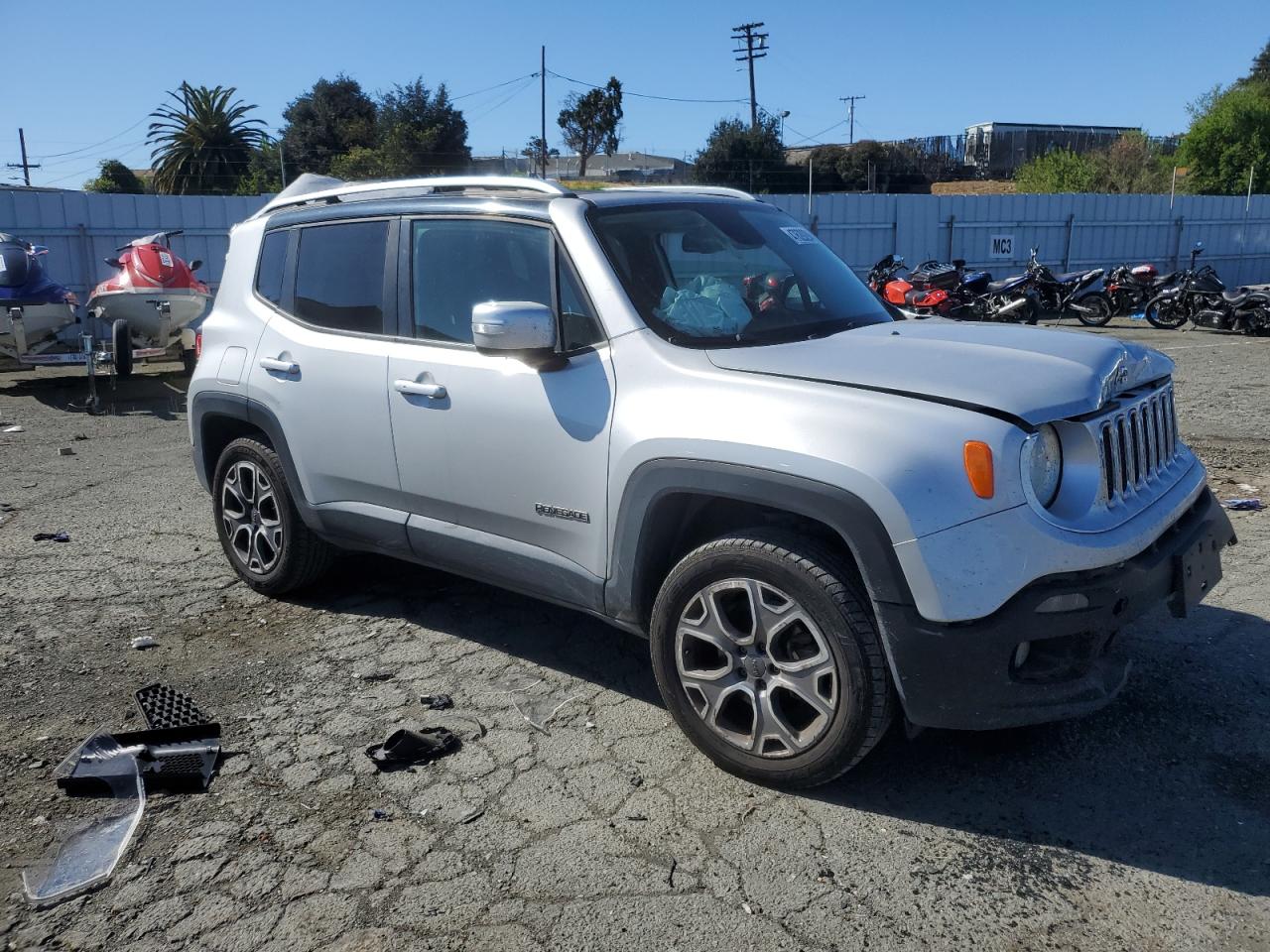 2015 Jeep Renegade Limited vin: ZACCJBDT0FPB31779