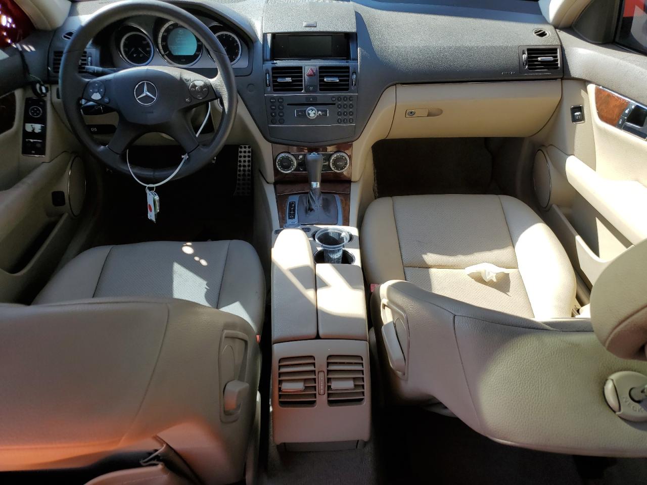 WDDGF5EB8AR123035 2010 Mercedes-Benz C 300